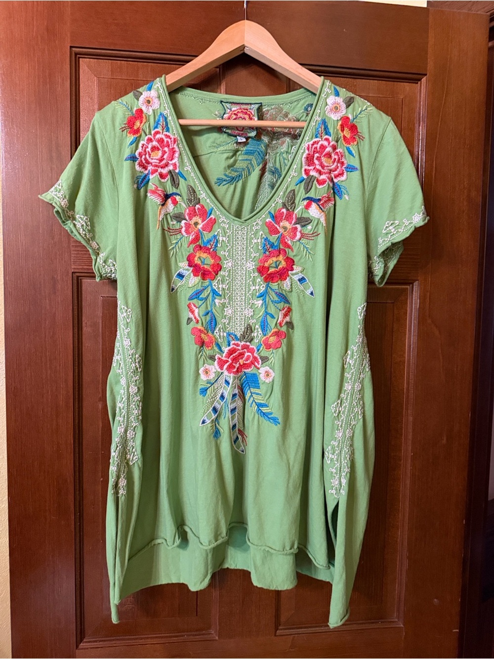 Johnny Was JWLA Green V-Neck Slit Side Draped with Hummingbird & Floral Detail